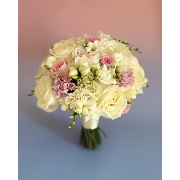 Buchet mireasă – tonuri pastel
