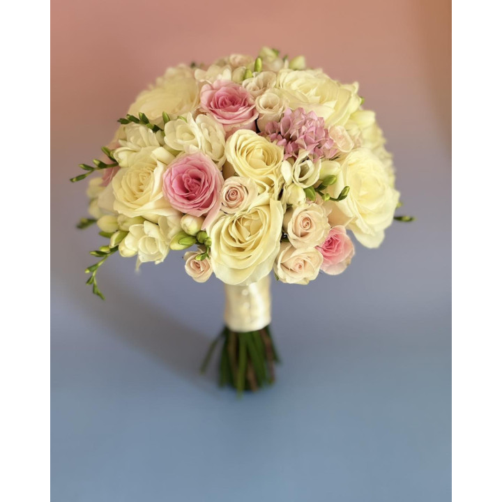 Buchet mireasă – tonuri pastel